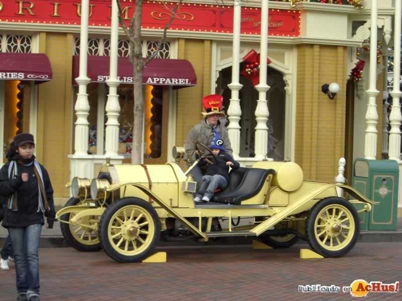 Imagen de Disneyland Paris  En Main Street navidad 2007